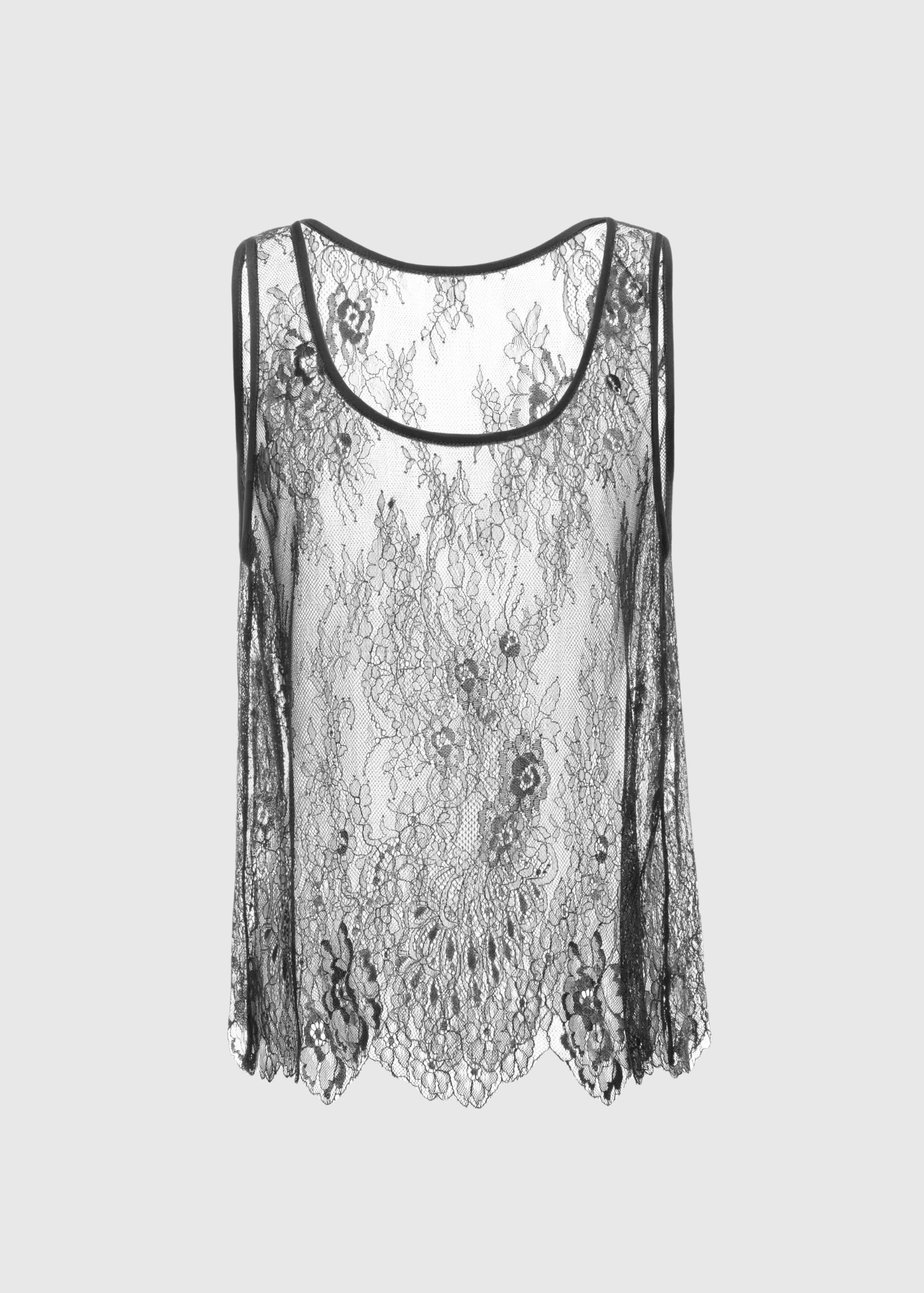 Scalloped lace camisole